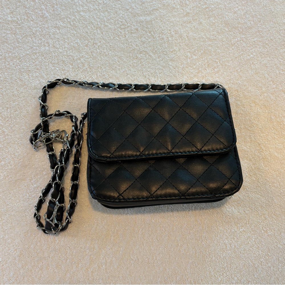 Quilted Crossbody Bag Purse Faux Leather Adjustable Chain Small